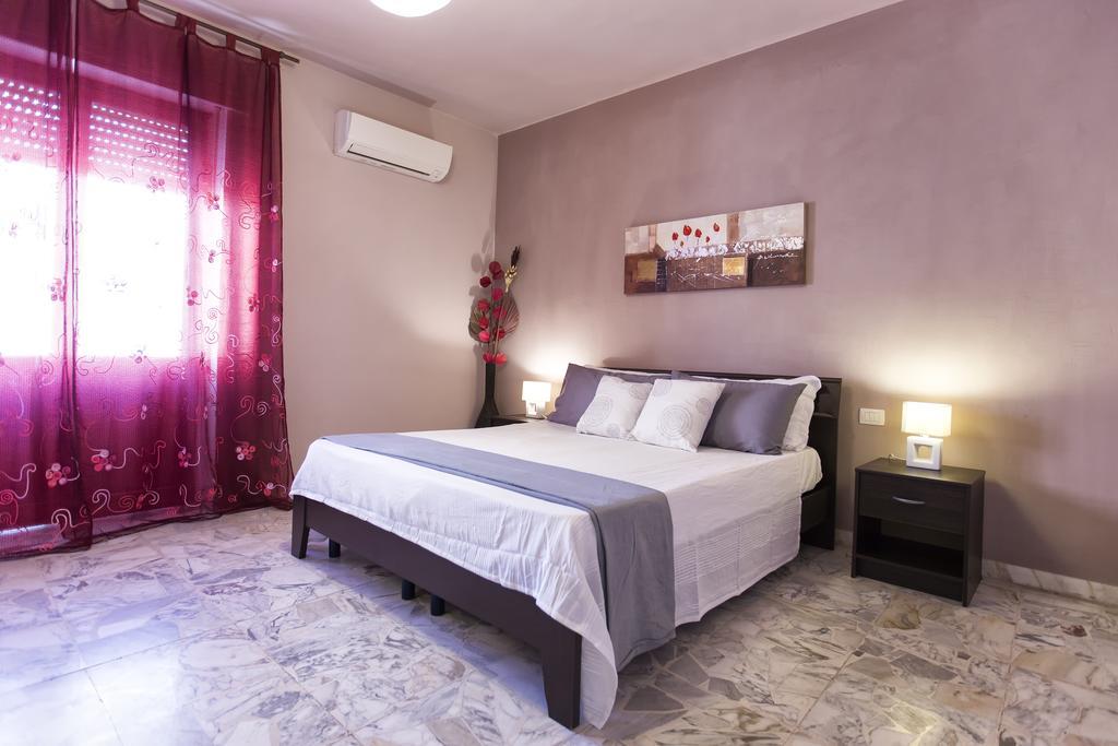 شقة Seaside Holidays ألغيرو الغرفة الصورة